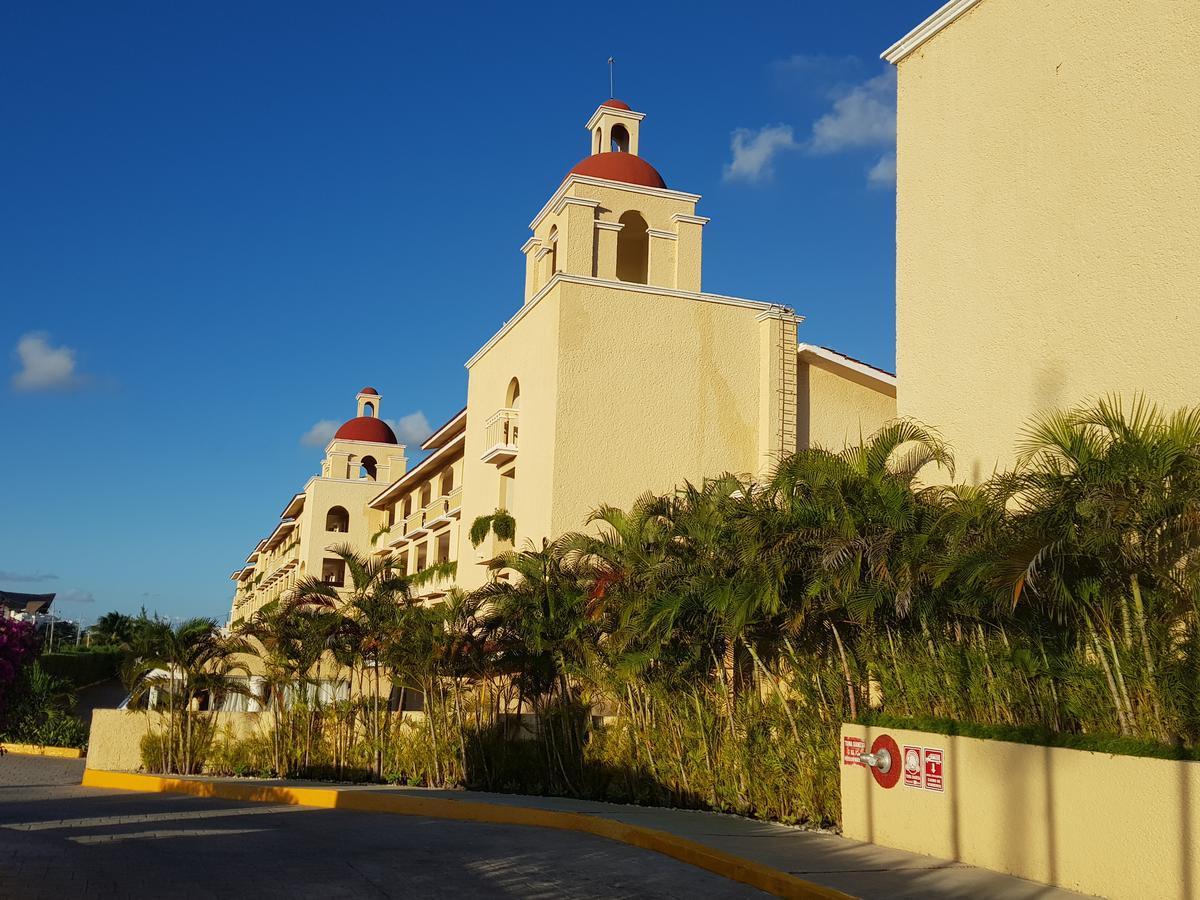 Suite Frente Al Mar Cancun Exterior photo